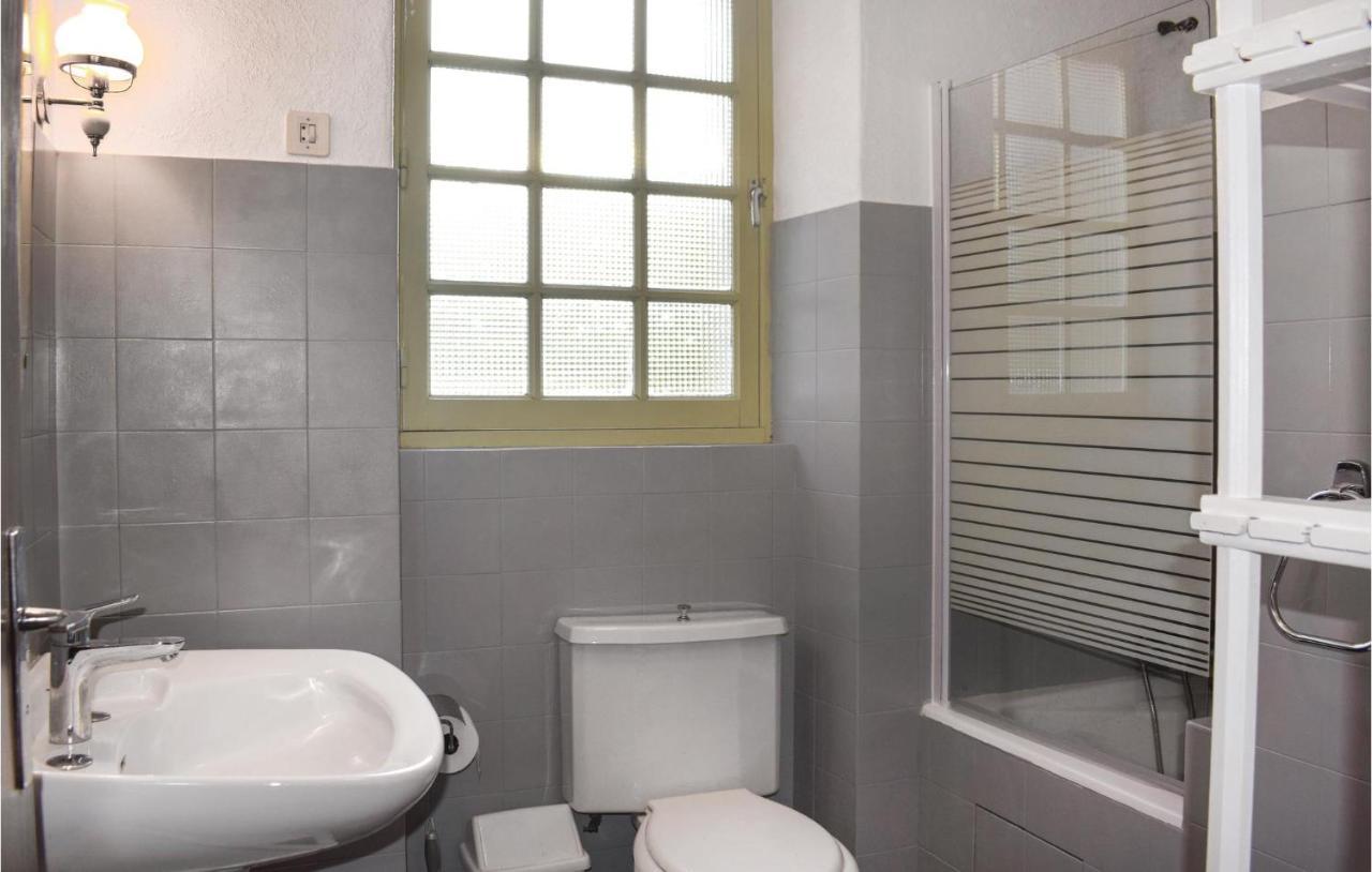 Cozy Home In Plancoet With Wifi Екстериор снимка